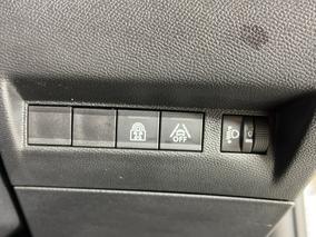 Photo '25' of Peugeot 2008