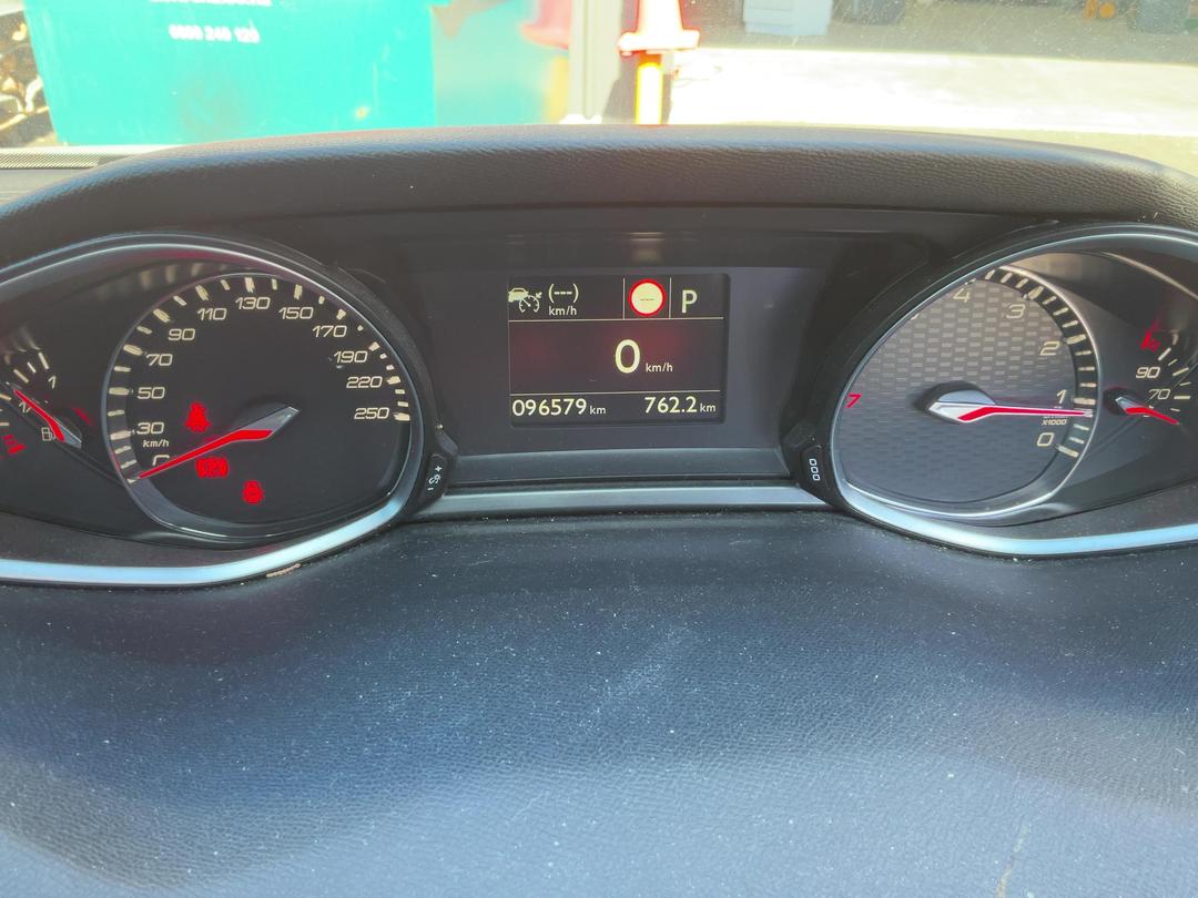 Photo '10' of Peugeot 308 GT Photo '10' of Peugeot 308 GT