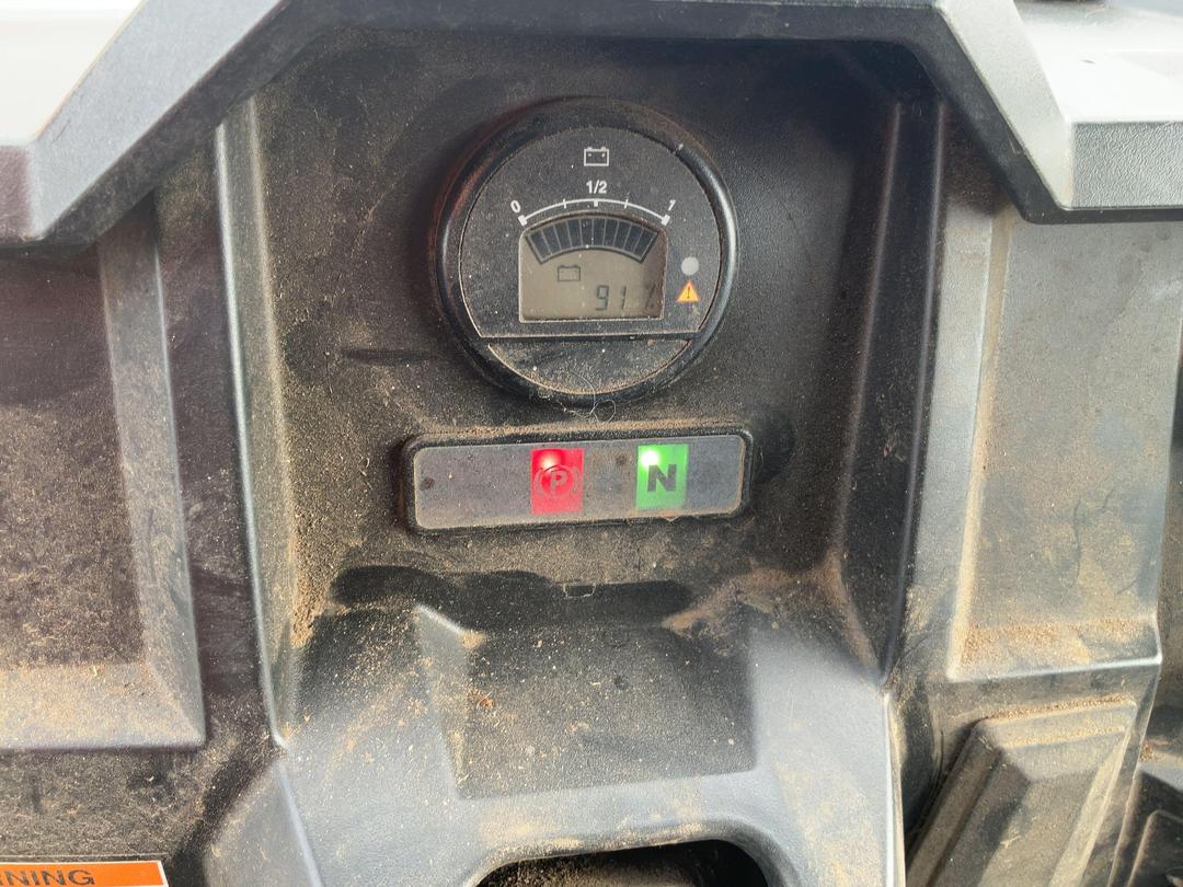 Photo '10' of Polaris Ranger EV