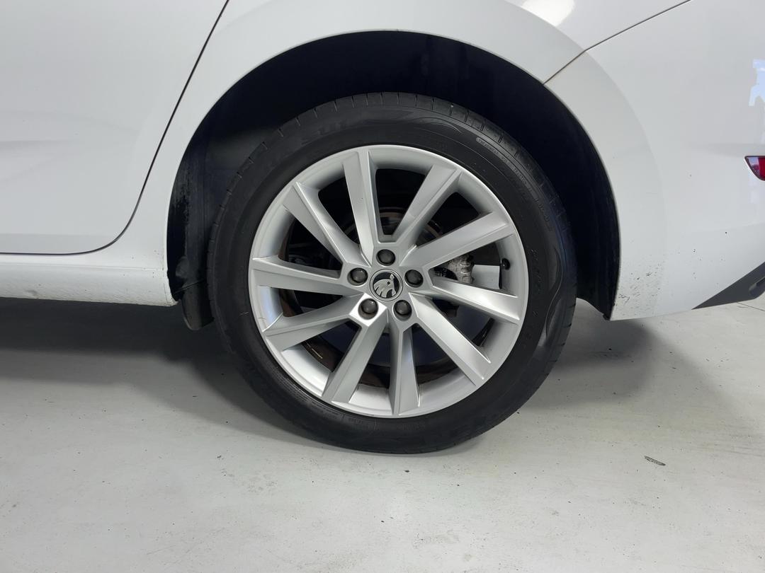 Photo '11' of Skoda Scala
