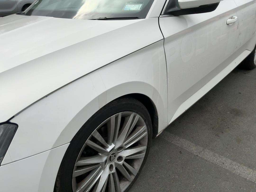 Photo '22' of Skoda Superb WGN Ambition 162KW Photo '22' of Skoda Superb WGN Ambition 162KW