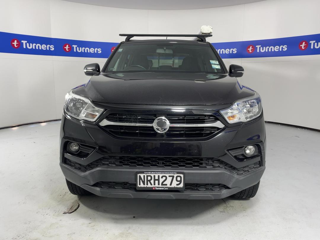 Photo '2' of Ssangyong Rhino
