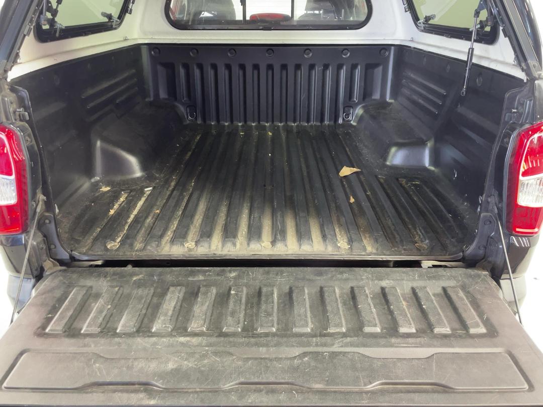 Photo '14' of Ssangyong Rhino