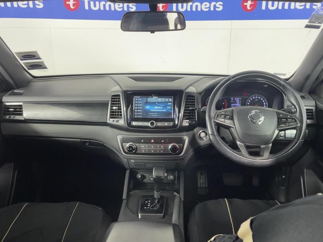 Photo '17' of Ssangyong Rhino