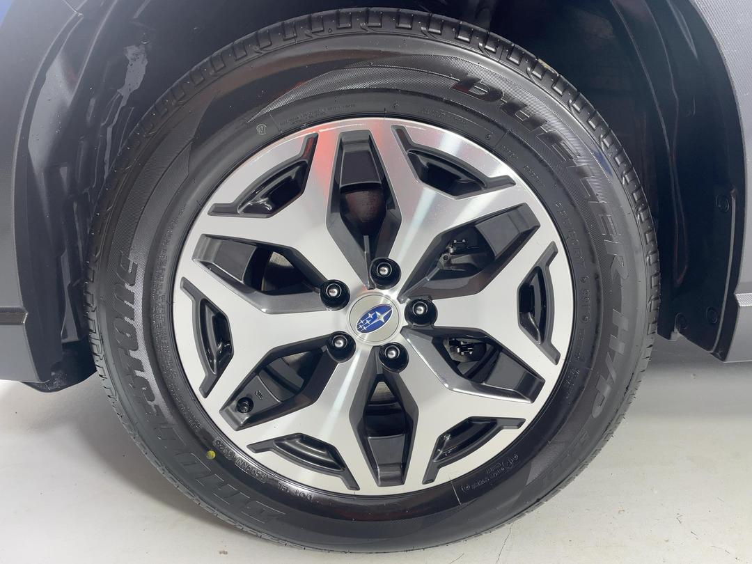 Photo '10' of Subaru Forester
