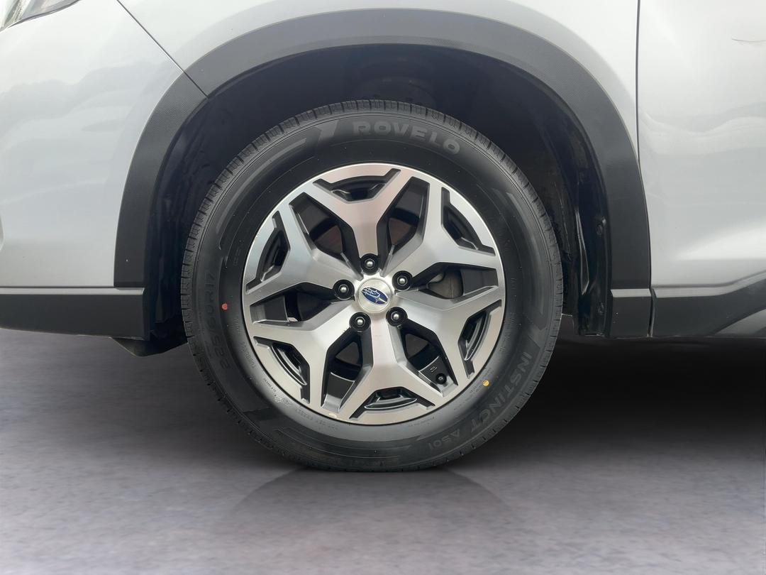 Photo '10' of Subaru Forester