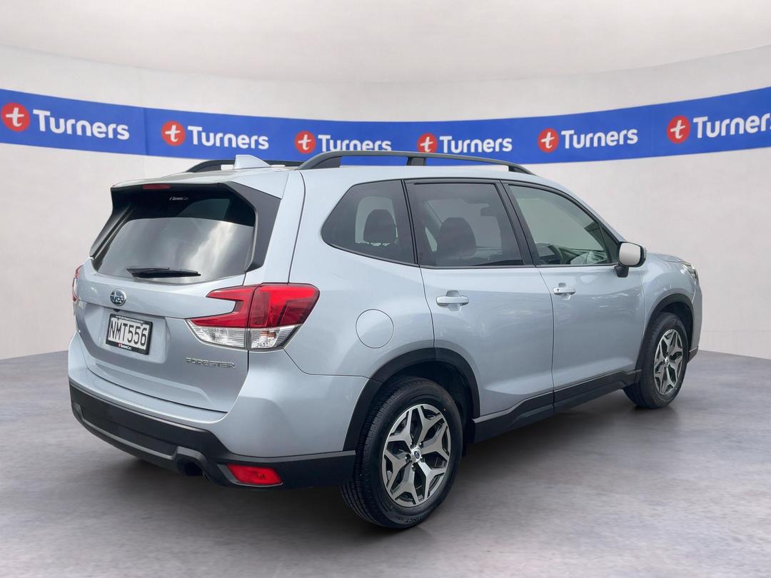 Photo '7' of Subaru Forester