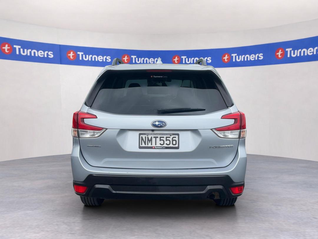 Photo '6' of Subaru Forester