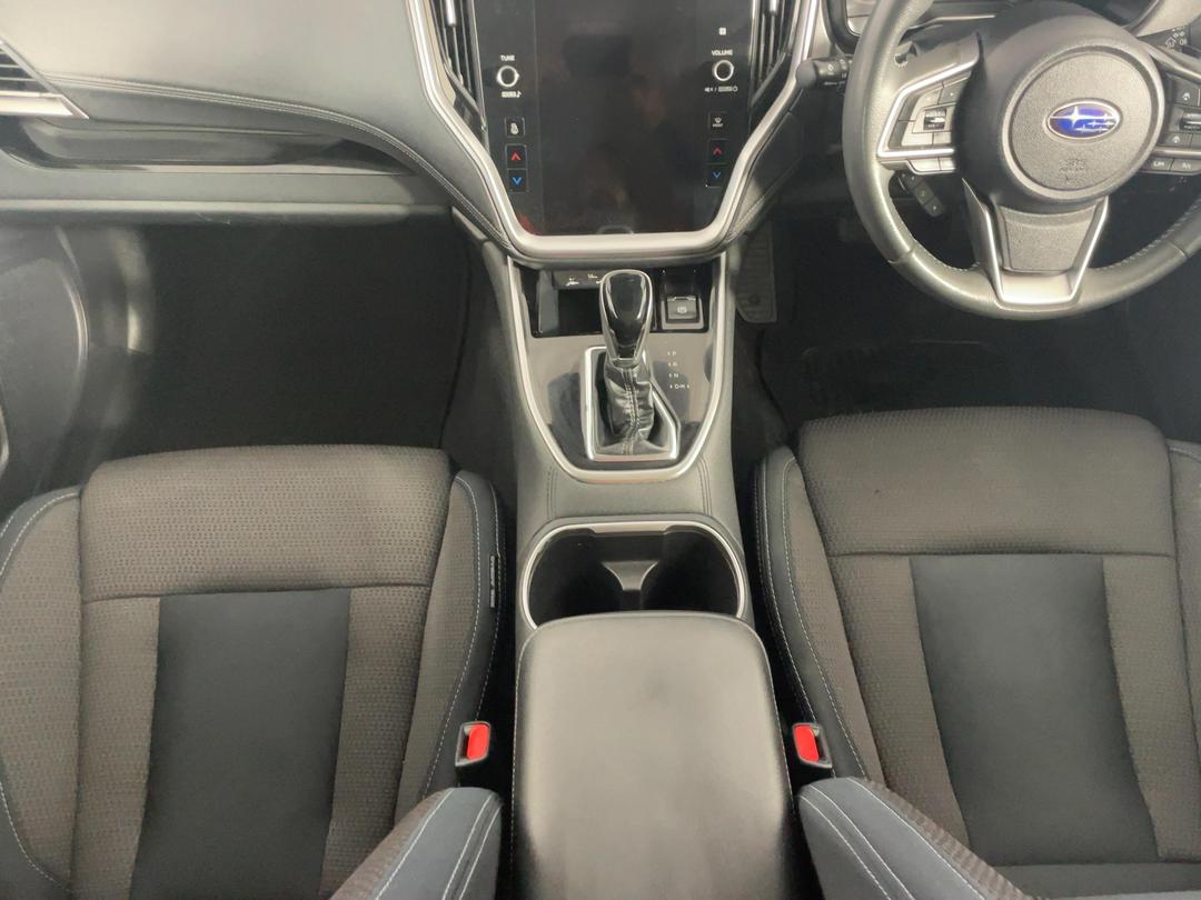 Photo '18' of Subaru Outback