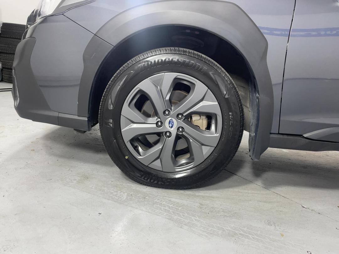 Photo '10' of Subaru Outback