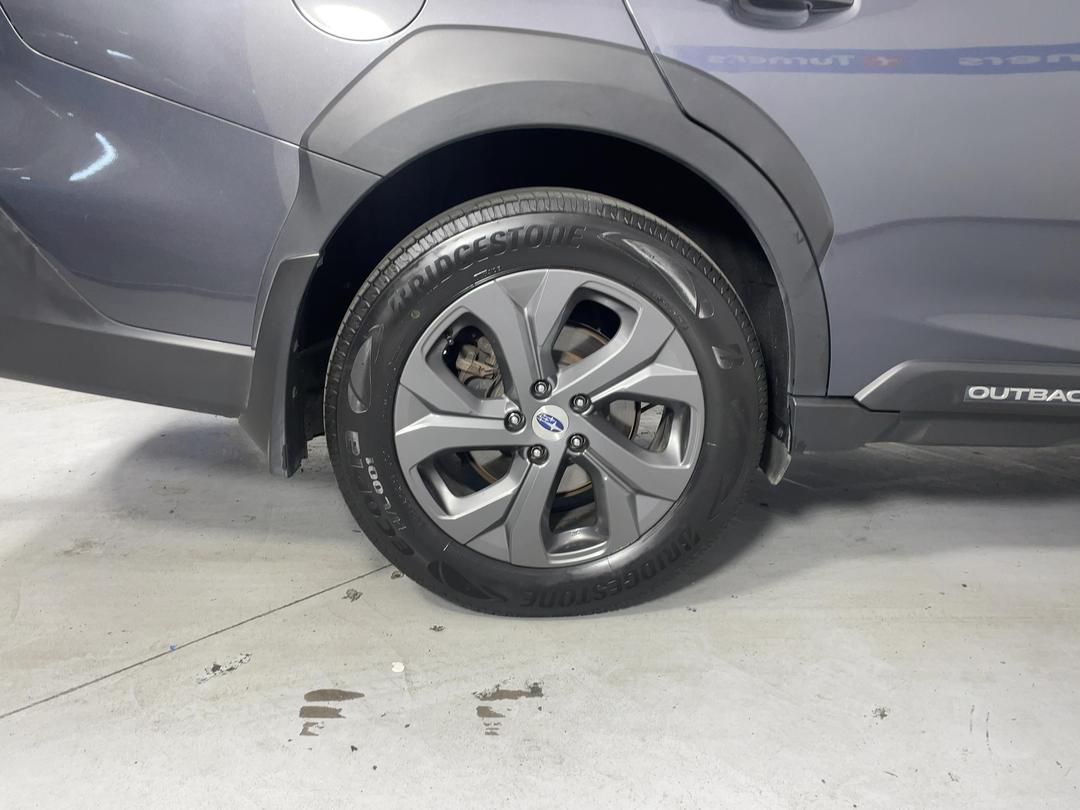 Photo '12' of Subaru Outback