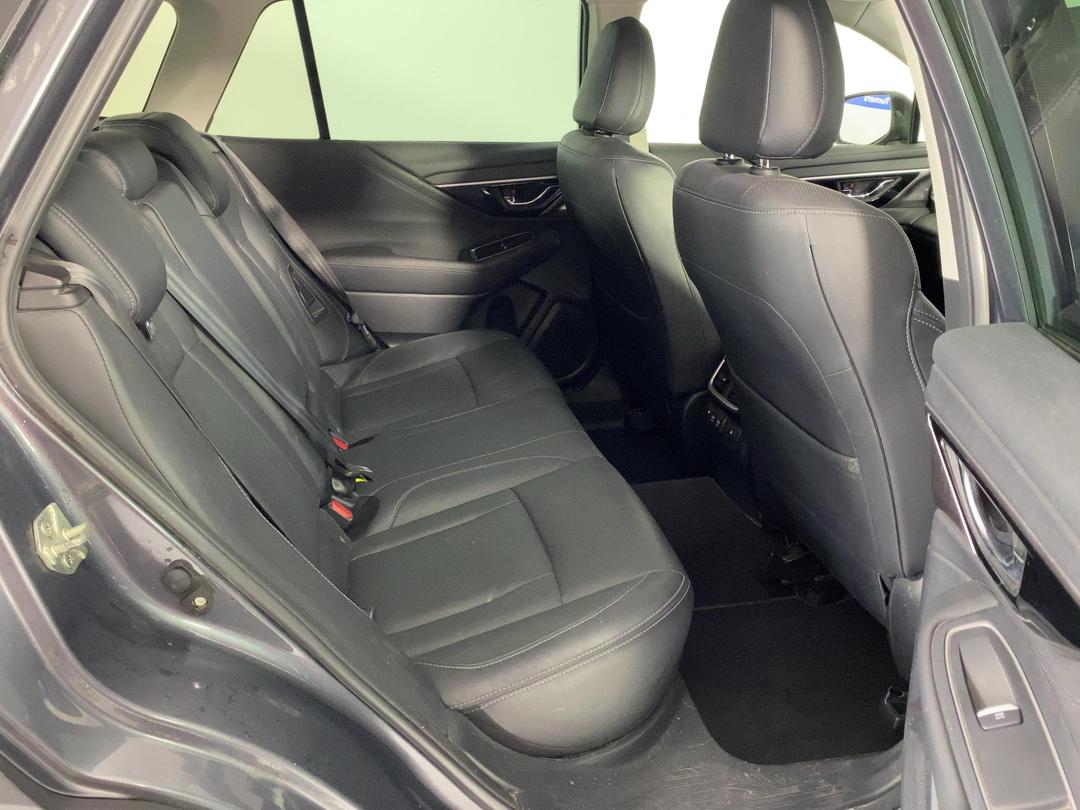 Photo '20' of Subaru Outback