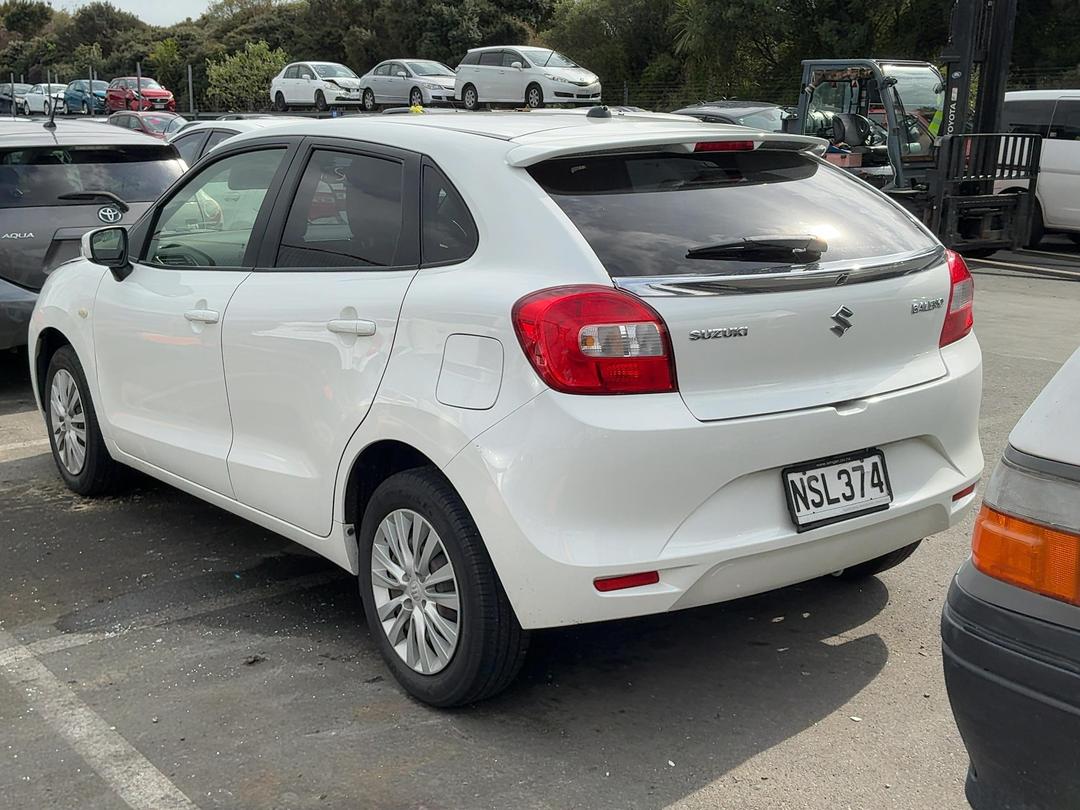 Photo '3' of Suzuki Baleno Glxa Photo '3' of Suzuki Baleno Glxa