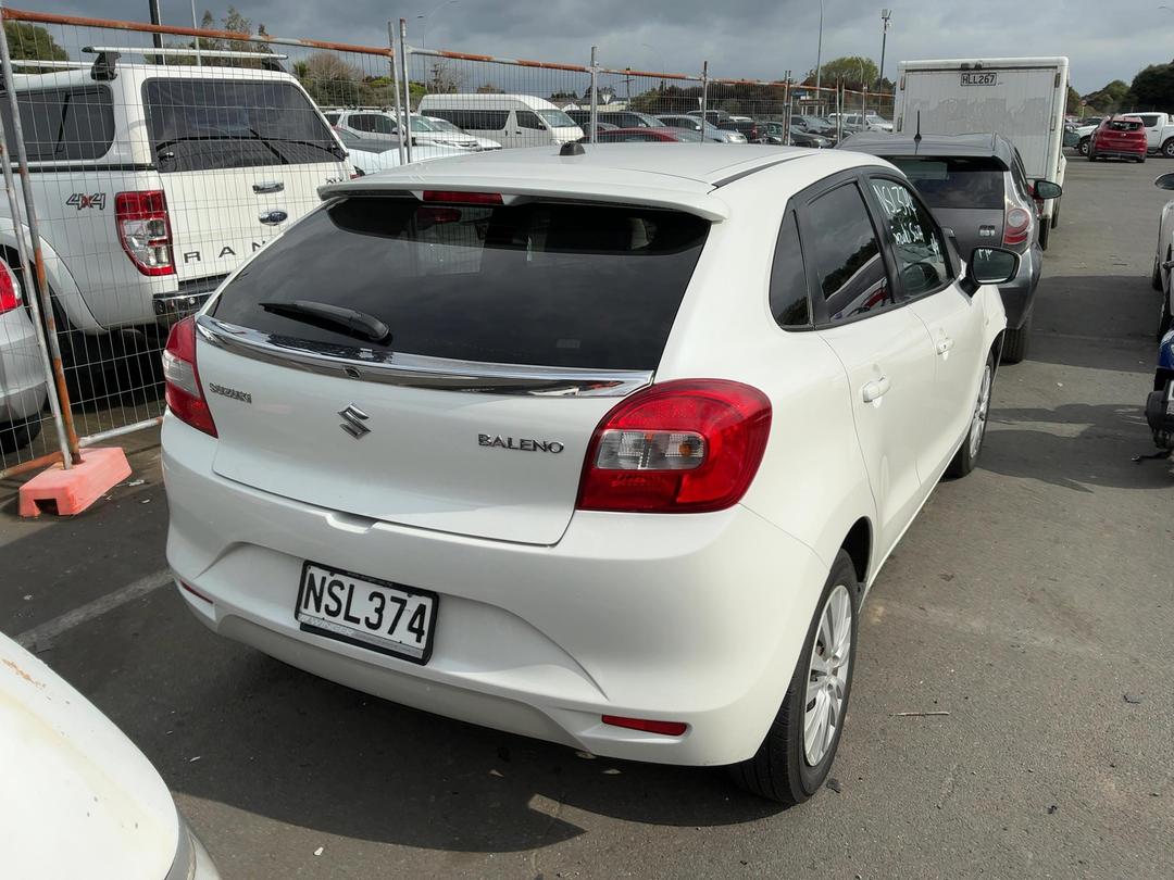 Photo '4' of Suzuki Baleno Glxa Photo '4' of Suzuki Baleno Glxa