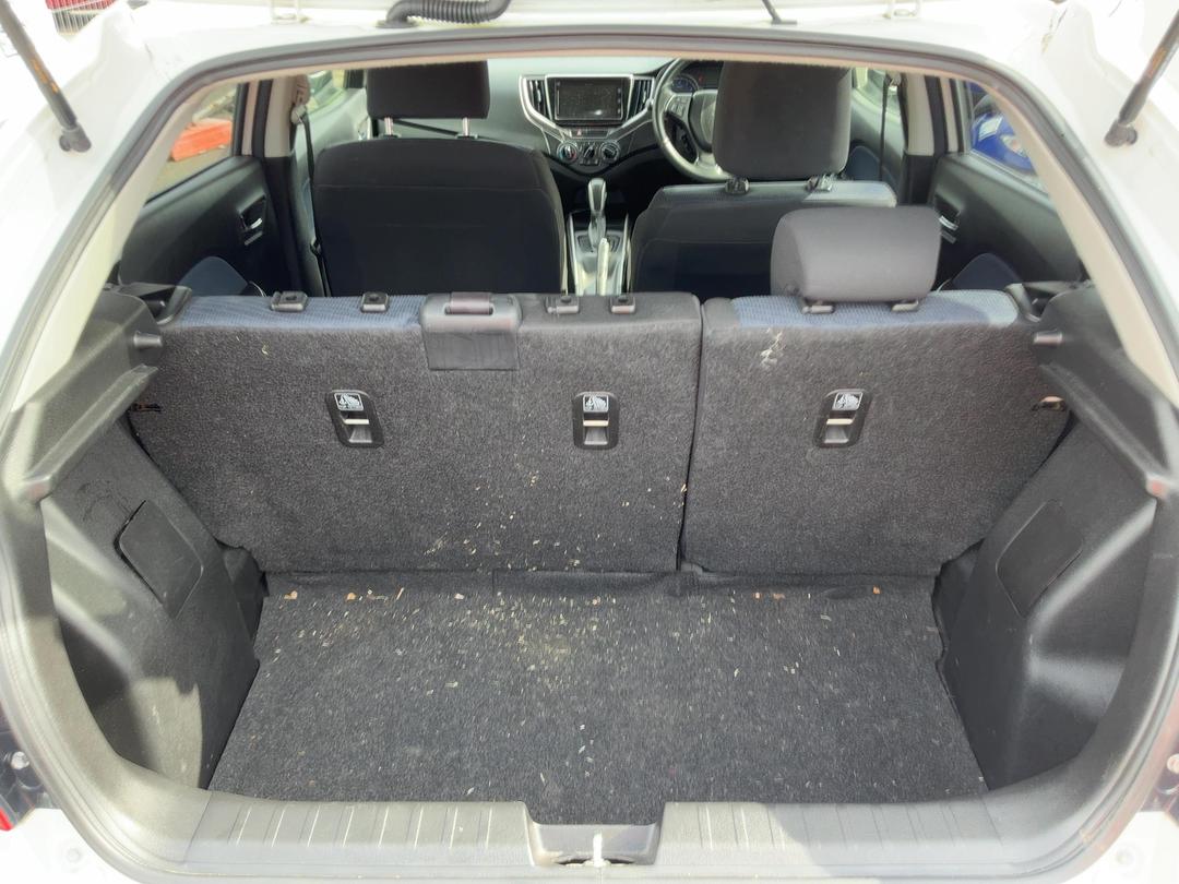 Photo '15' of Suzuki Baleno Glxa Photo '15' of Suzuki Baleno Glxa
