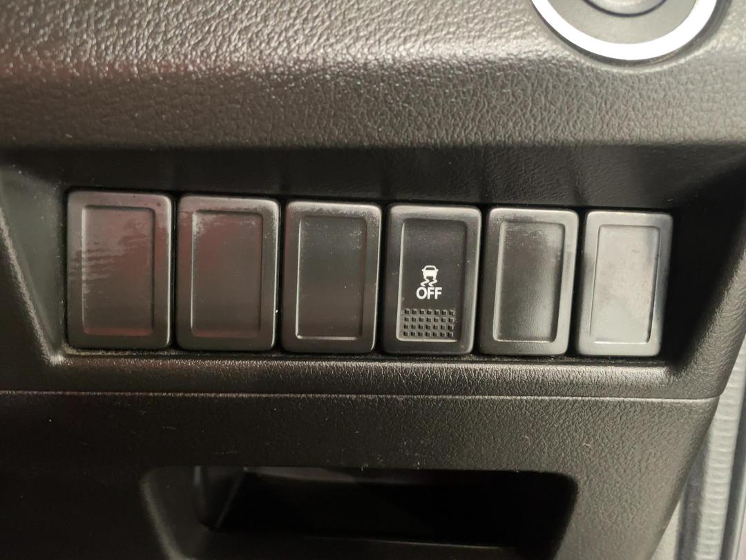 Photo '24' of Suzuki Baleno