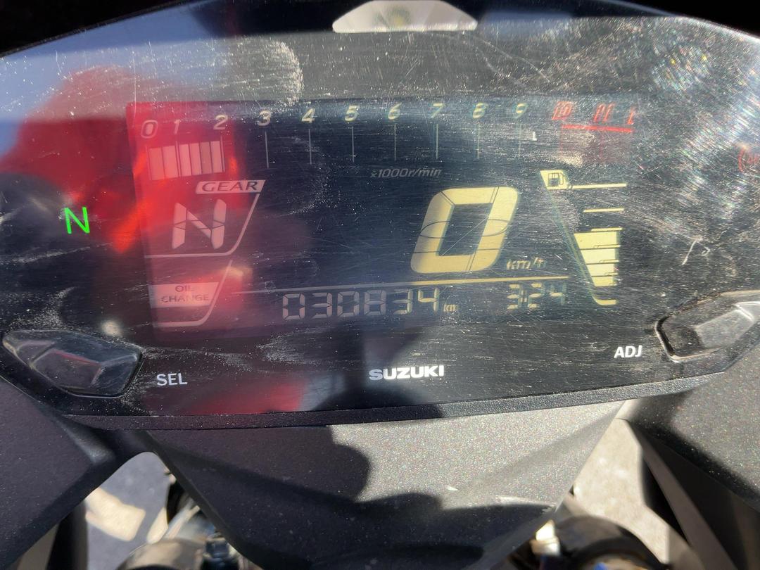 Photo '17' of Suzuki GSX250FRLZL9 Photo '17' of Suzuki GSX250FRLZL9