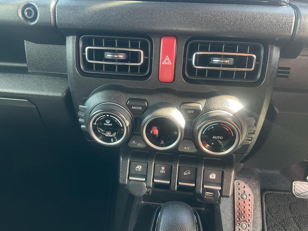 Photo '28' of Suzuki Jimny