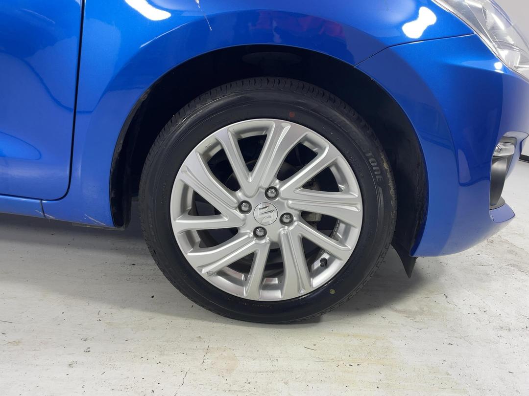 Photo '9' of Suzuki Swift