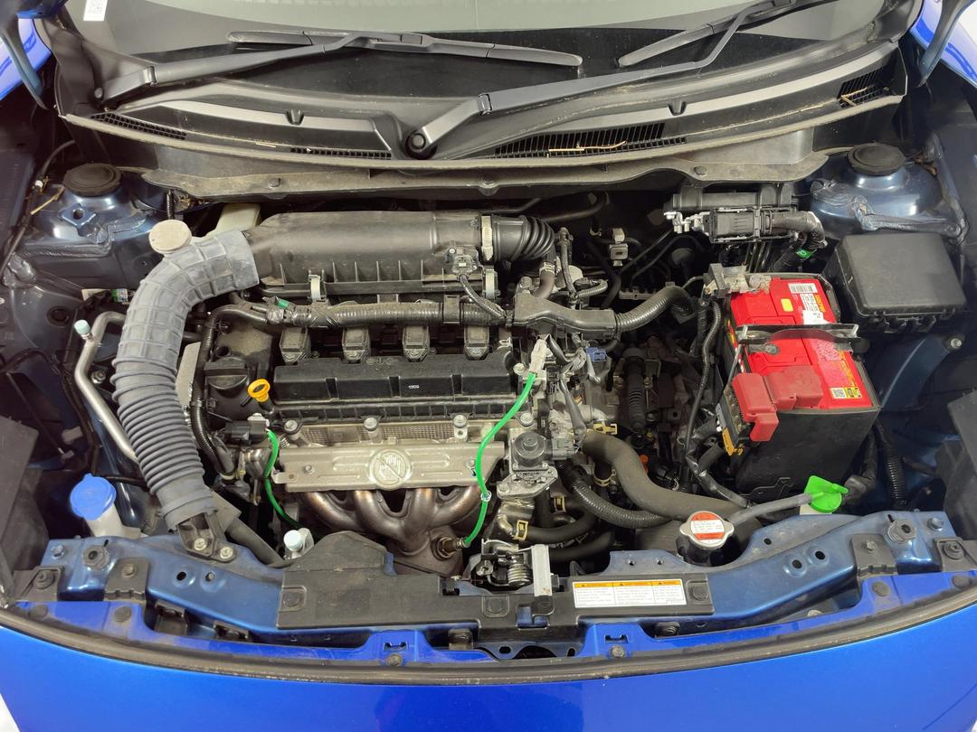 Photo '13' of Suzuki Swift