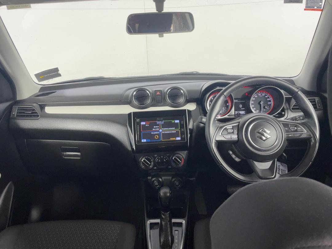 Photo '17' of Suzuki Swift