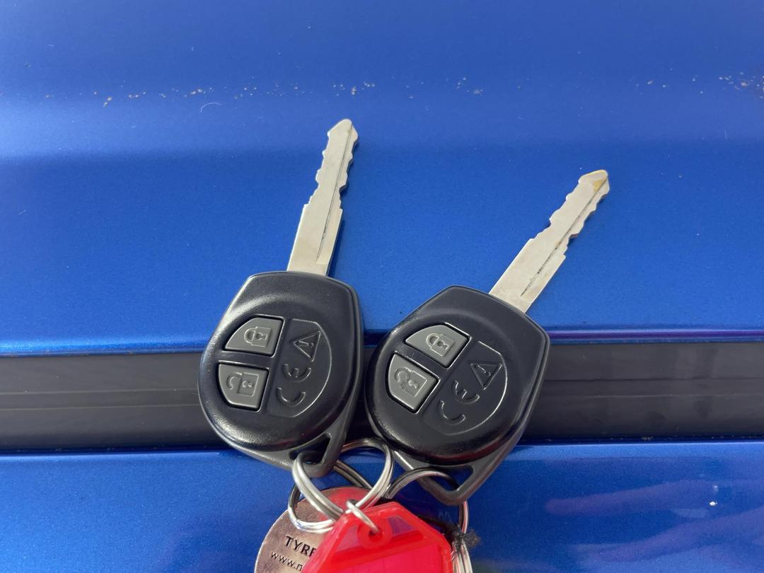 Photo '22' of Suzuki Swift