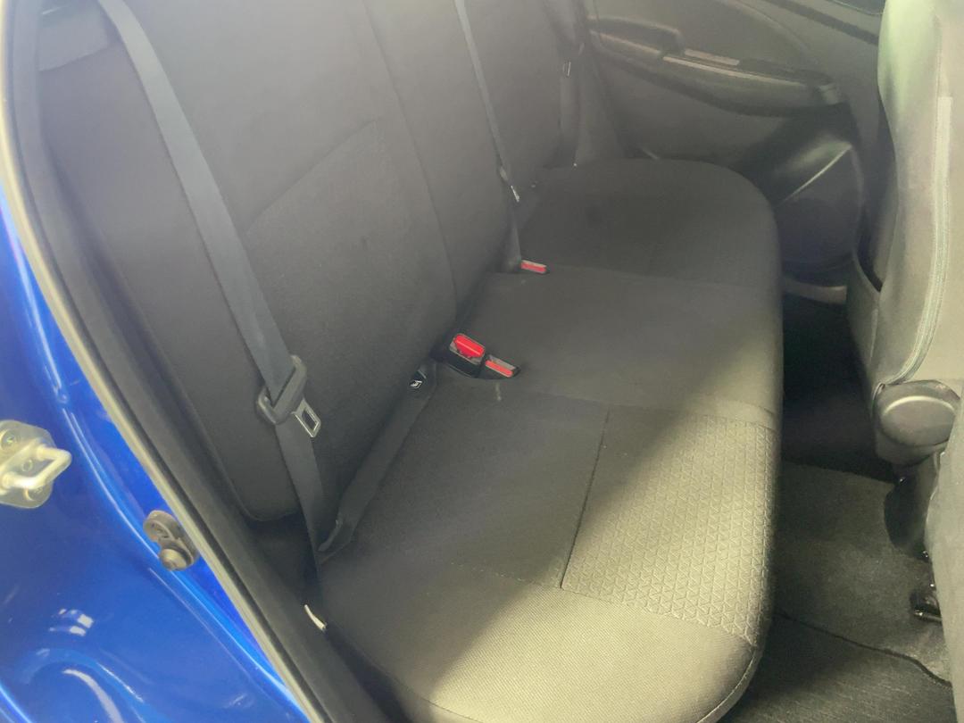 Photo '20' of Suzuki Swift