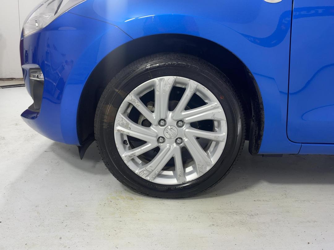 Photo '10' of Suzuki Swift