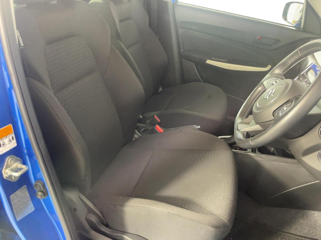 Photo '16' of Suzuki Swift