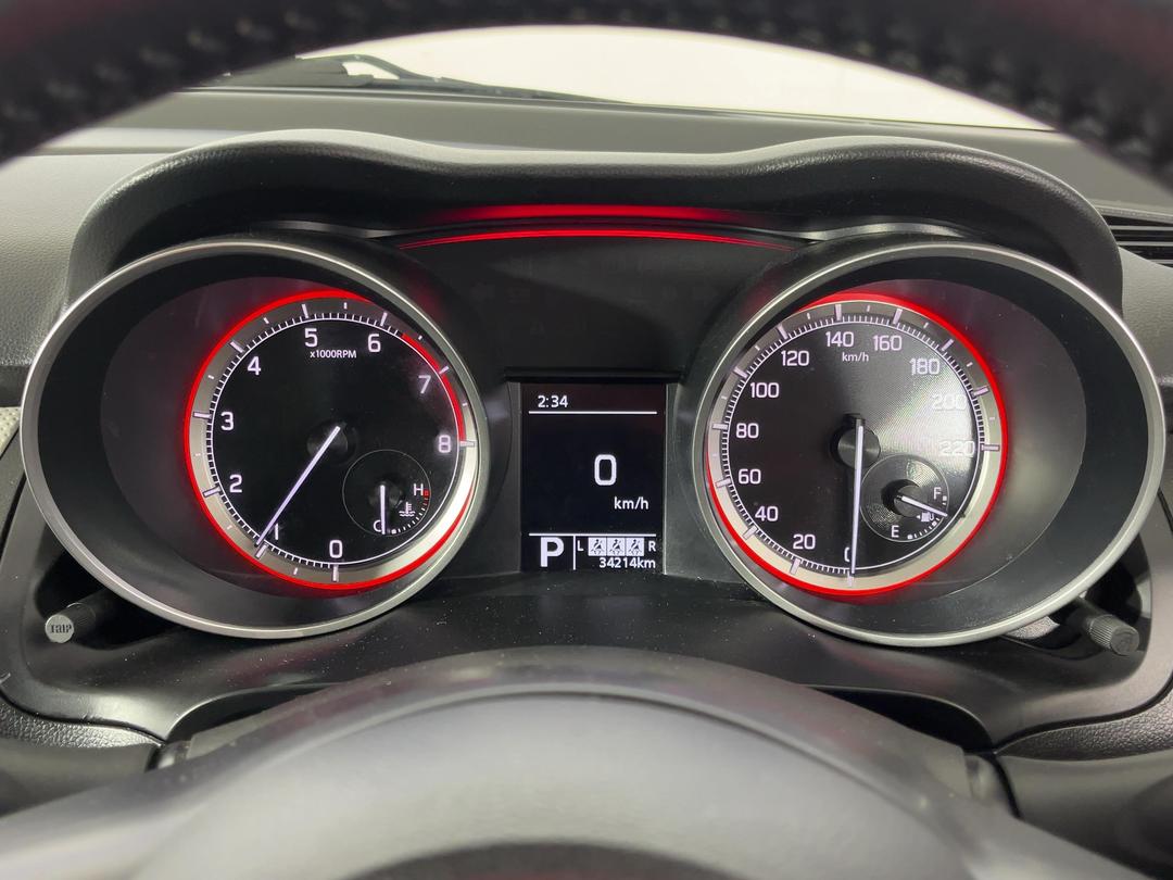 Photo '21' of Suzuki Swift