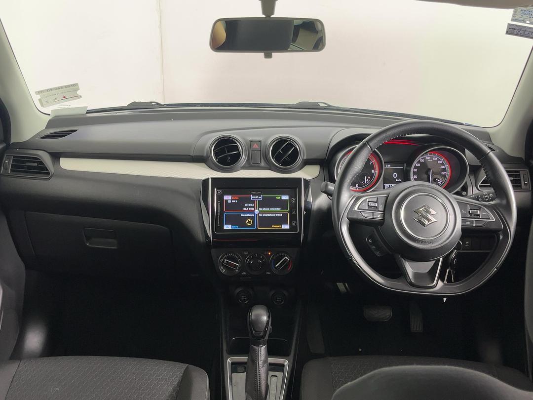 Photo '17' of Suzuki Swift