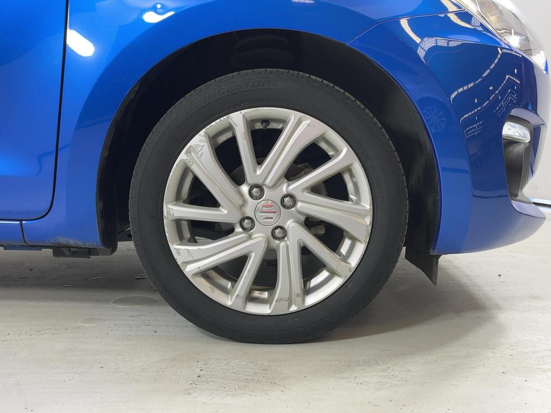 Photo '9' of Suzuki Swift