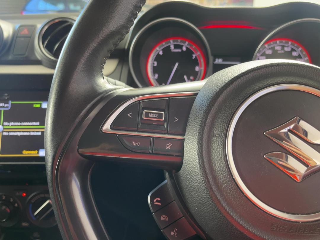 Photo '25' of Suzuki Swift