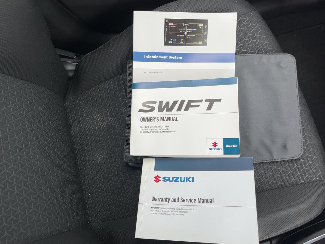 Photo '28' of Suzuki Swift
