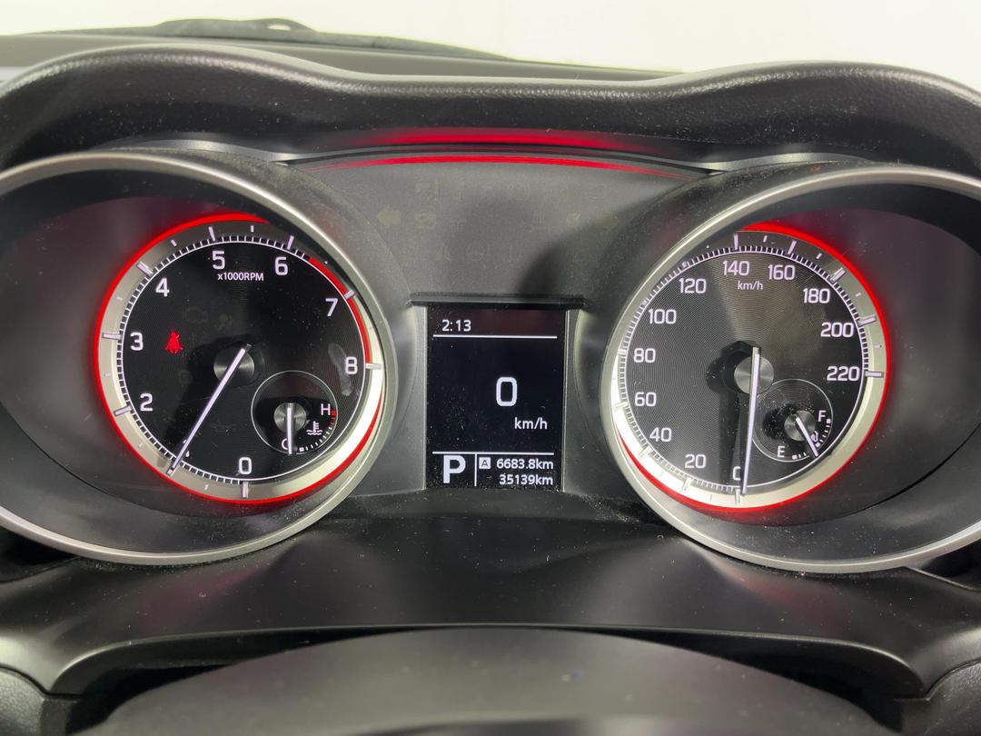 Photo '21' of Suzuki Swift
