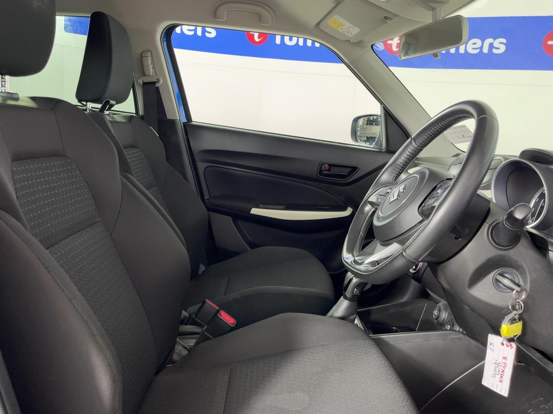 Photo '16' of Suzuki Swift
