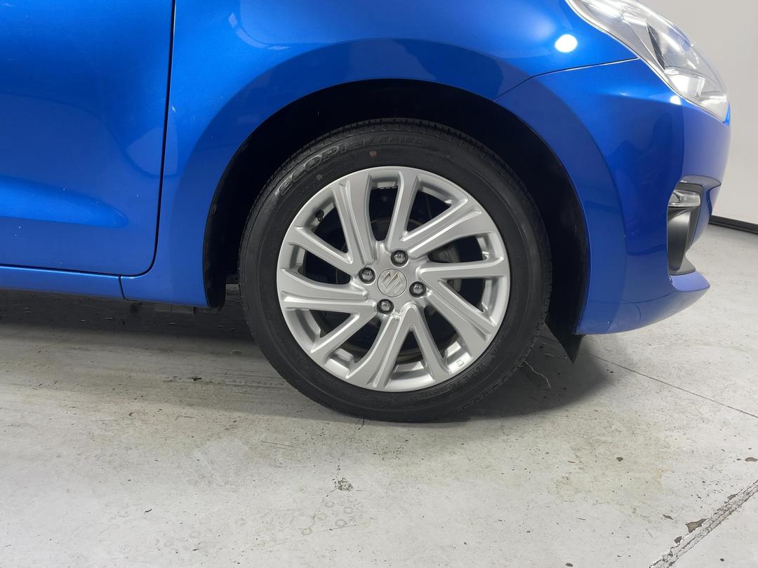 Photo '9' of Suzuki Swift