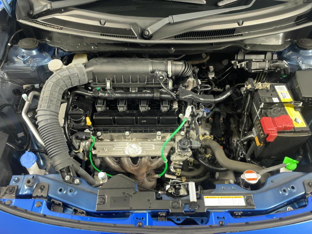 Photo '13' of Suzuki Swift
