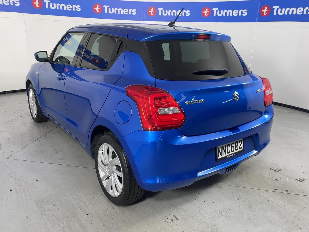 Photo '5' of Suzuki Swift