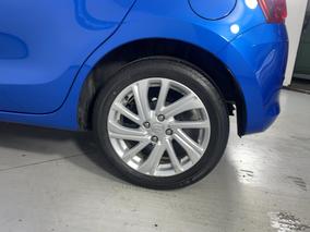 Photo '11' of Suzuki Swift