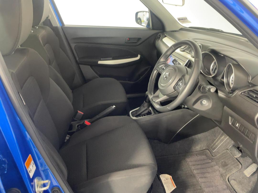 Photo '16' of Suzuki Swift