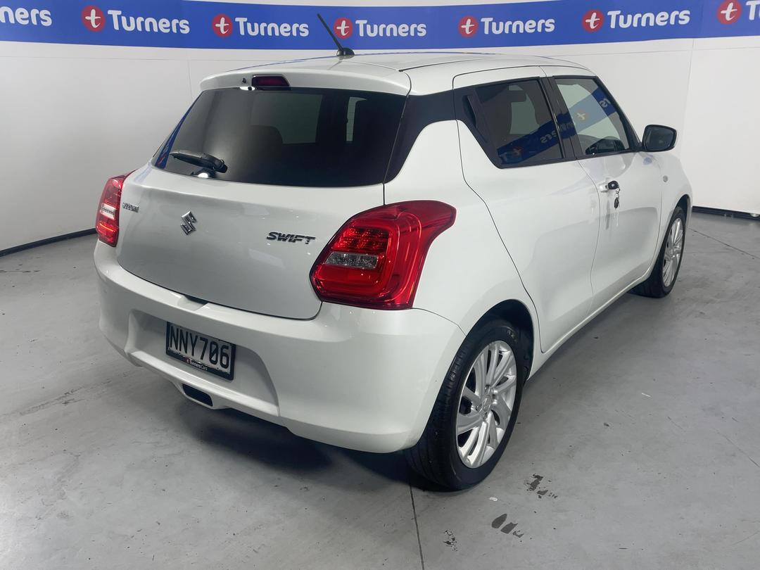 Photo '7' of Suzuki Swift