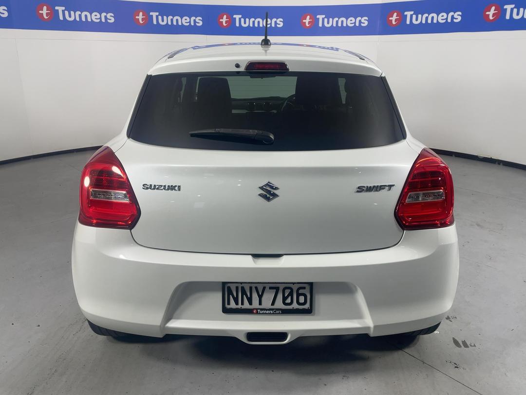 Photo '6' of Suzuki Swift