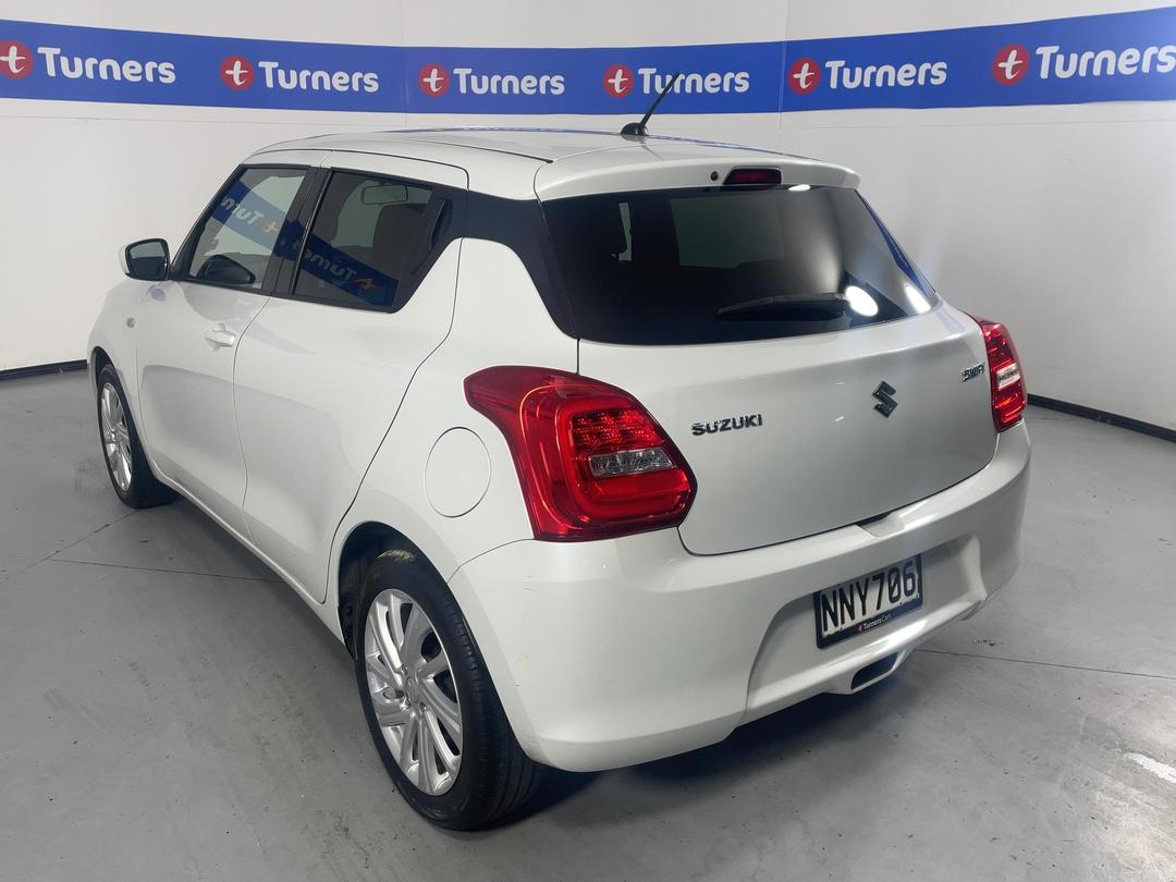 Photo '5' of Suzuki Swift