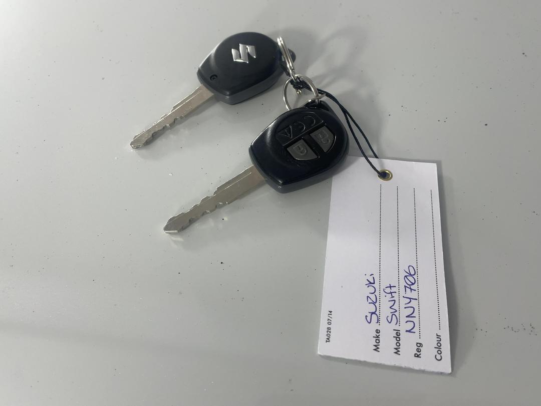 Photo '22' of Suzuki Swift