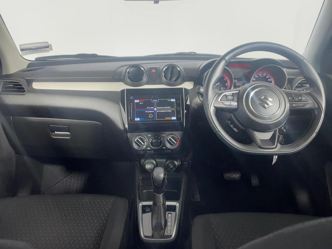 Photo '17' of Suzuki Swift