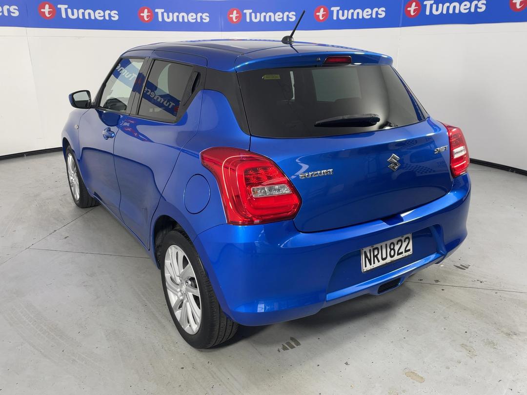 Photo '5' of Suzuki Swift