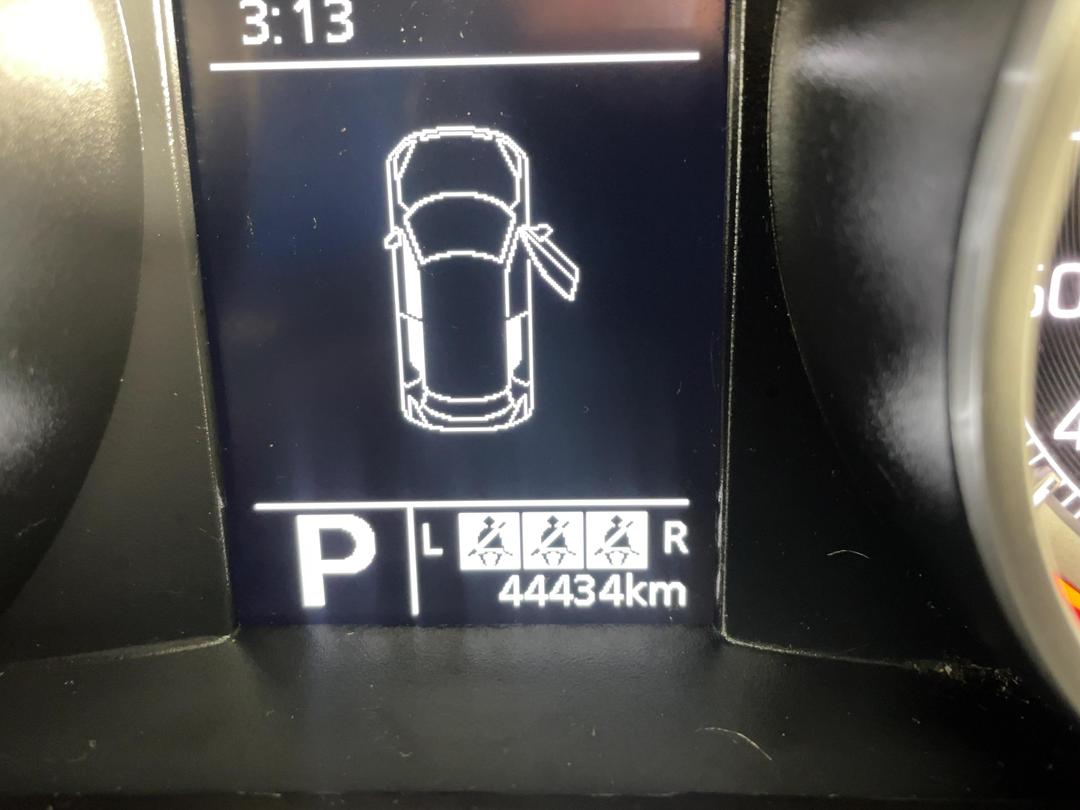 Photo '21' of Suzuki Swift