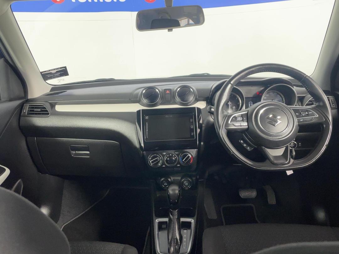 Photo '17' of Suzuki Swift