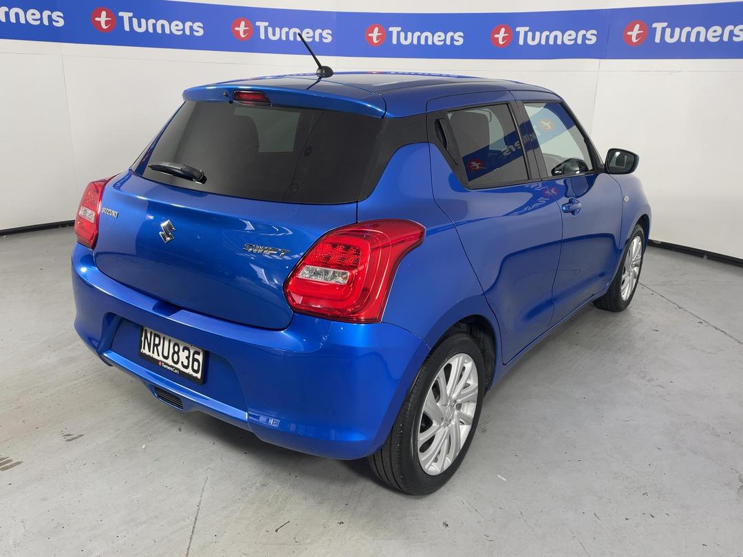 Photo '7' of Suzuki Swift